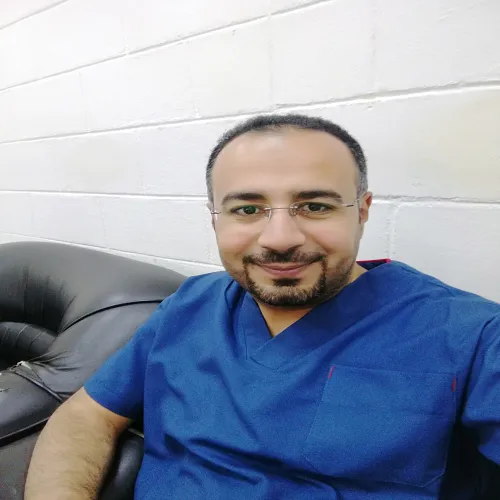 الدكتور احمد ابراهيم عبد الرحيم اخصائي في نسائية وتوليد
