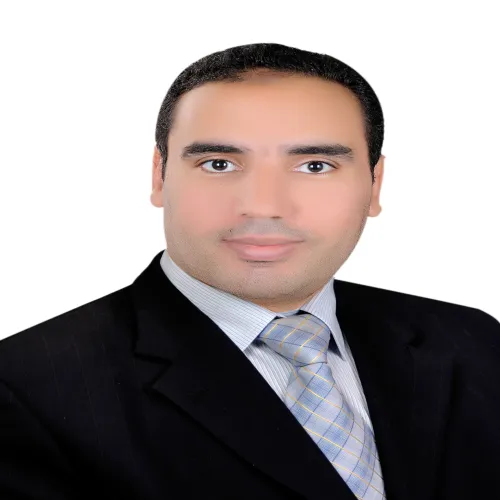 الدكتور احمد عبد اللطيف اخصائي في طب عام