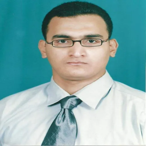 الدكتور احمد عبود اخصائي في باطنية