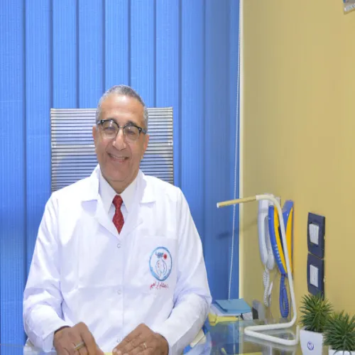 الدكتور هشام ابراهيم اخصائي في الأنف والاذن والحنجرة