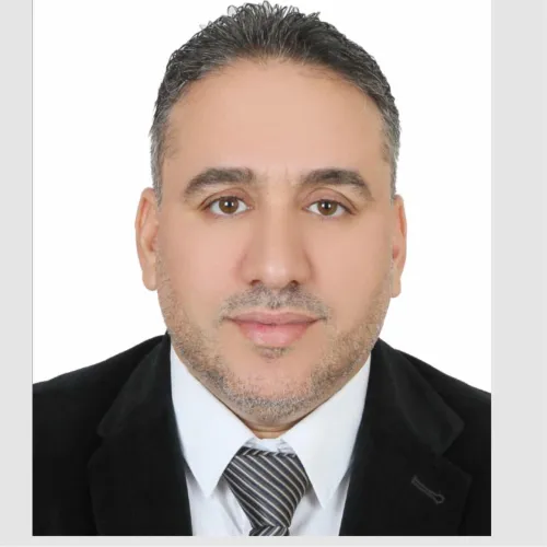 د. بشير خالد النجار اخصائي في طب عيون