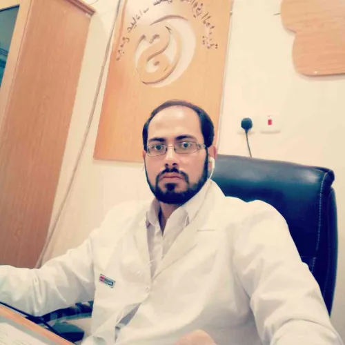 الدكتور محمد المثقال اخصائي في طب عام