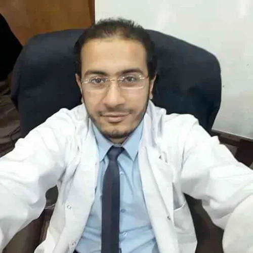 الدكتور احمد ناجي سلمان اخصائي في طب عام