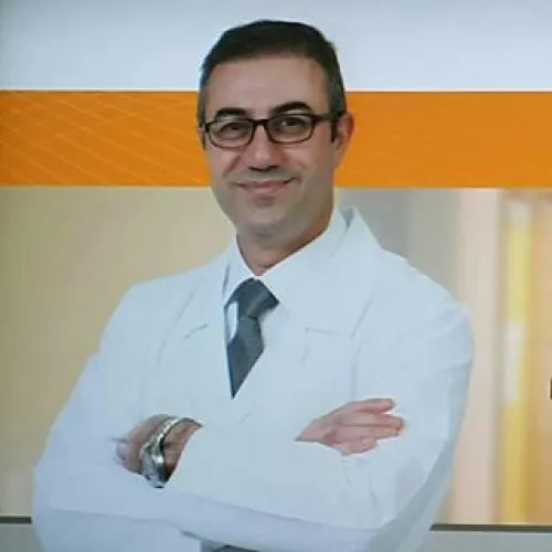 د. حسام علي فالح بركات اخصائي في الجهاز الهضمي والكبد