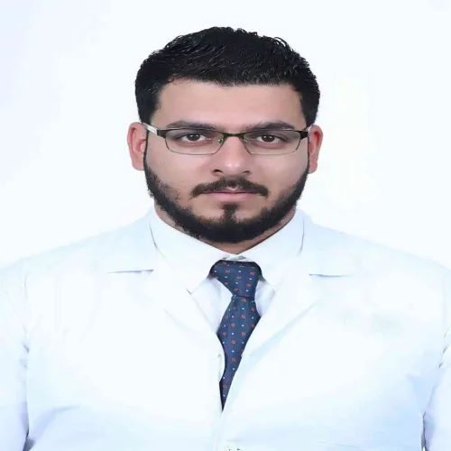 الدكتور احمد النفيعي اخصائي في دكتور صيدله 