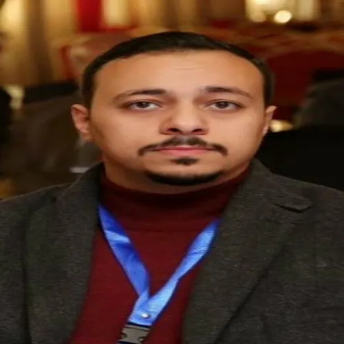 الدكتور احمد محمد عبدالمالك حسن اخصائي في جراحة الكلى والمسالك البولية والذكورة والعقم