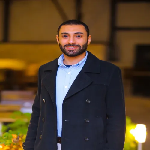 د. احمد محمد عبد الحي اخصائي في طب الاسرة
