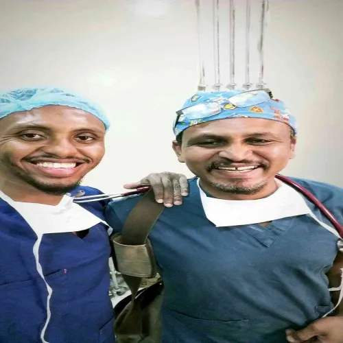 د. انور شيخ حسن اخصائي في طب عام