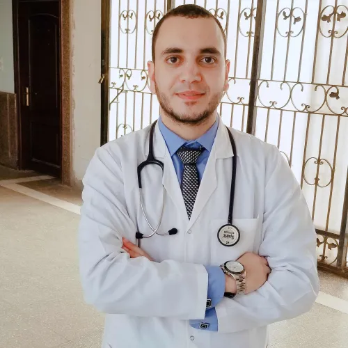 د. محمود علي الفضالي اخصائي في طب عام