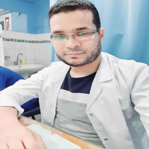 الدكتور احمد فتحي البنداري الحصري اخصائي في طب الاسرة