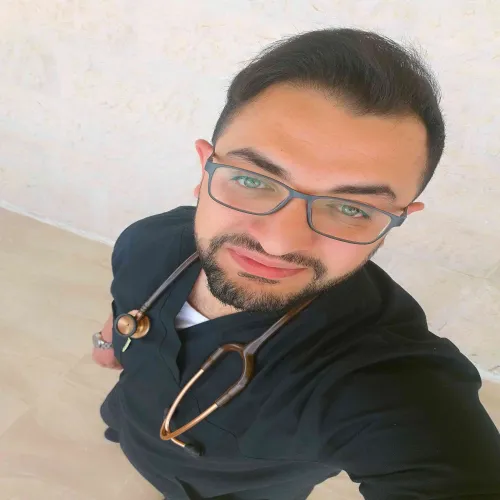 د. فيصل محمد الطراونه اخصائي في طب عام