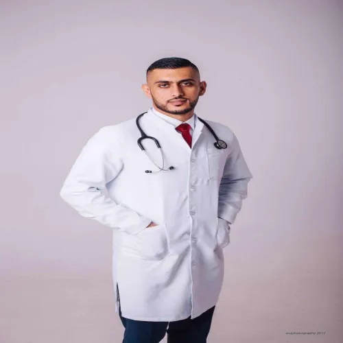 د. عبيدة ياسين القرالة اخصائي في طب عام