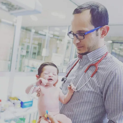 الدكتور محمد حميدي اخصائي في طب أطفال
