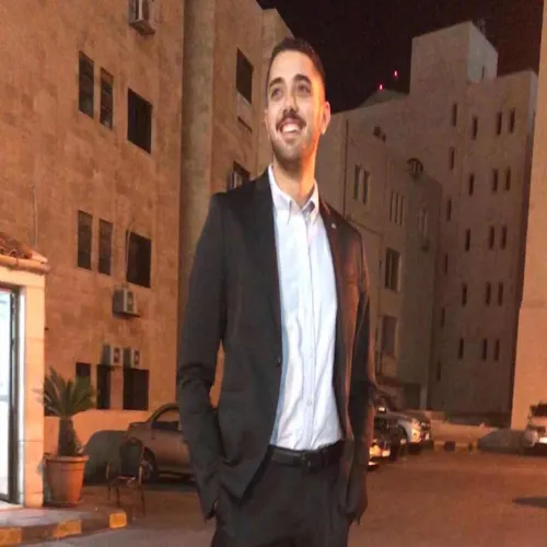 د. اوس ماجد علقم اخصائي في طب عام