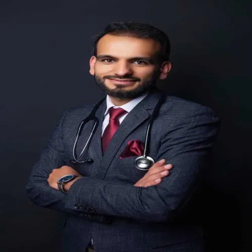 د. عبدالله جميل ابوخيط اخصائي في طب عام