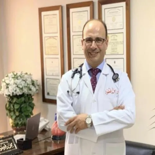 د. محمد قعقور اخصائي في القلب والاوعية الدموية