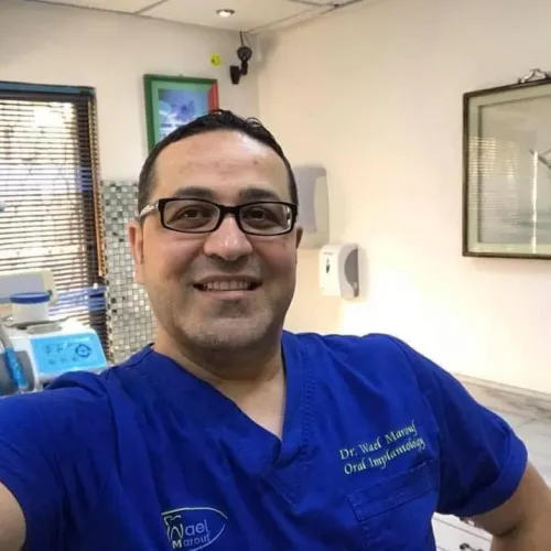 الدكتور وائل معروف اخصائي في طب اسنان