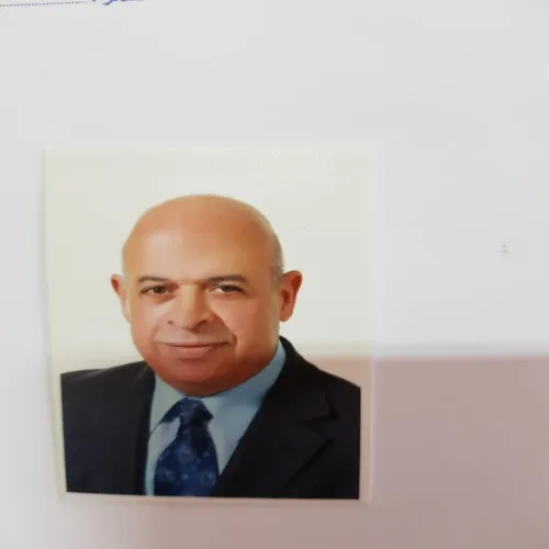أ.د احمد صالح اخصائي في جراحة عامة