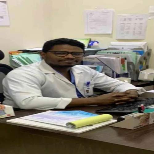 د. مهند مجزوب الحسين اخصائي في طب عام