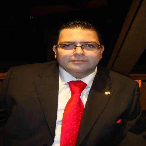 الدكتور احمد سليمان عثمان اخصائي في جراحة الكلى والمسالك البولية والذكورة والعقم