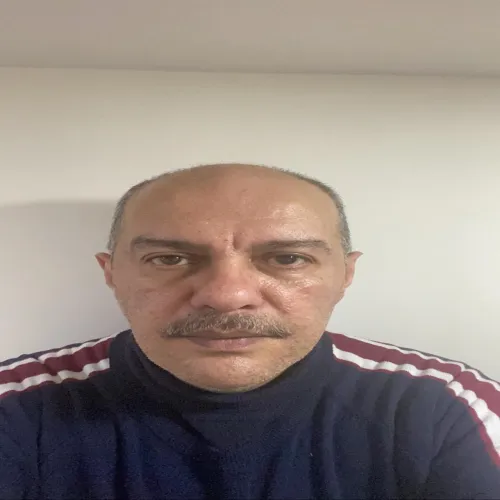 د. امجد زهدي مصطفى ابو عفيفه اخصائي في طب اسنان