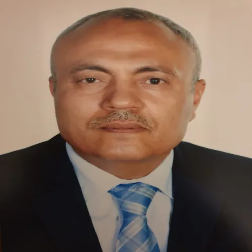الدكتور يوسف عبد الفتاح اخصائي في جراحة عامة