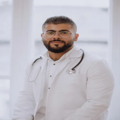 د. يوسف احمد مطير اخصائي في طب عام