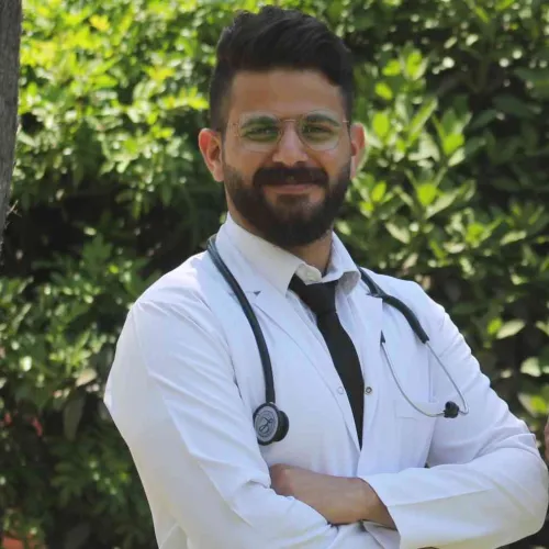 د. بشار ماهر درويش اخصائي في طب عام