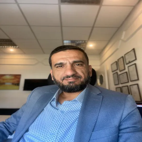الدكتور احمد عقل منصور اخصائي في جراحة عامة