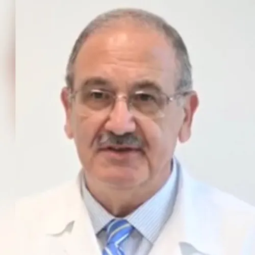د. ياسر ياغي اخصائي في جراحة العظام والمفاصل