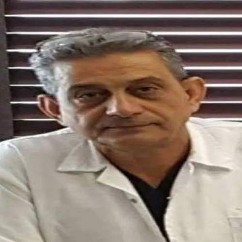 الدكتور محمود بشتاوي اخصائي في جراحة العظام والمفاصل