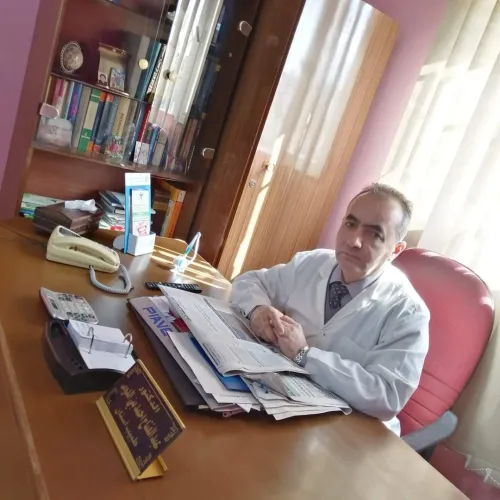 د. عبد الفتاح احمد بني الدومي اخصائي في طب اسنان