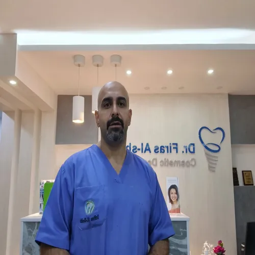 الدكتور فراس الشيخ اخصائي في جراحة الفك والأسنان