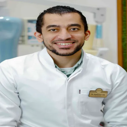 الدكتور محمد عاطف اخصائي في طب اسنان