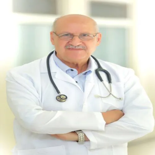 الدكتور مصطفى الفلاح اخصائي في طب أطفال
