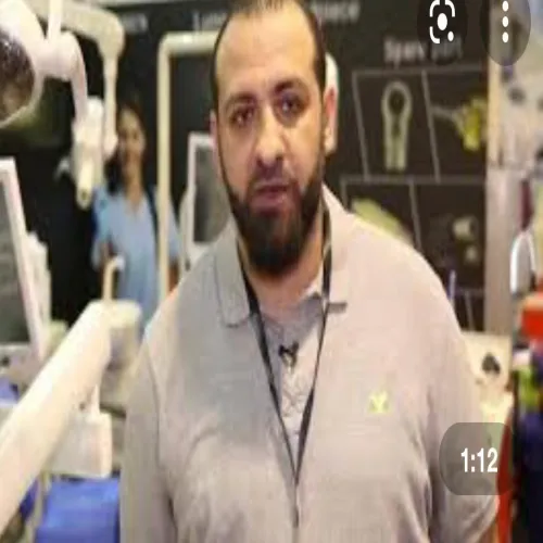 د. ماجد عمر عيسى ابو عرقوب اخصائي في أخصائي لثة 