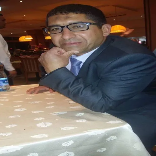 د. اكرم سليمان عبد الحليم المناصرة اخصائي في طب عيون