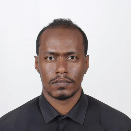 د. معتز عمر اخصائي في طب عام
