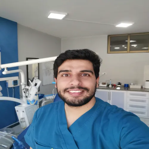 د. الدكتور عبدالله محمد مطر اخصائي في طب اسنان