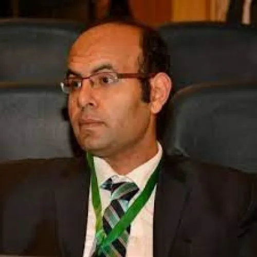 الدكتور محمد مسعد معروف اخصائي في جراحة العظام والمفاصل