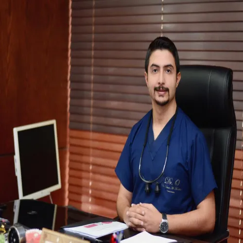 الدكتور عمر ثروت مصالحة اخصائي في طب اسنان