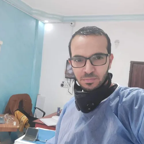الدكتور محمد علي نايف اخصائي في طب اسنان