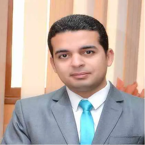 د. احمد سمير شميس اخصائي في الأنف والاذن والحنجرة