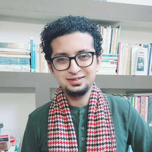 الأستاذ محمد علام اخصائي في الابحاث العلمية والمخبرية