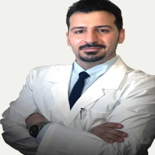 د. محمد غانم كولكو اخصائي في طب عيون