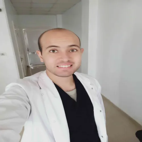 د. احمد قياتي احمد اخصائي في طب عام