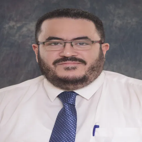 د. احمد مجدي فتح الله اخصائي في الجهاز الهضمي والكبد