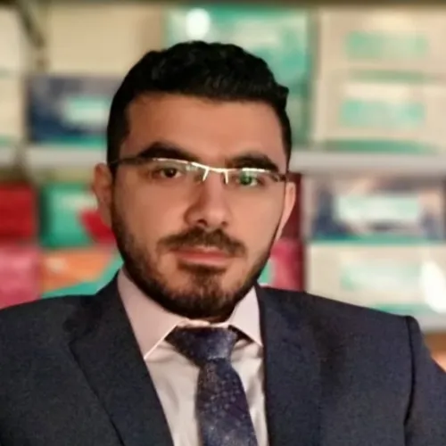 الدكتور عبد الحكم مصطفي ابراهيم اخصائي في الجهاز الهضمي والكبد