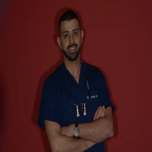 د. احمد جبر اخصائي في طب اسنان