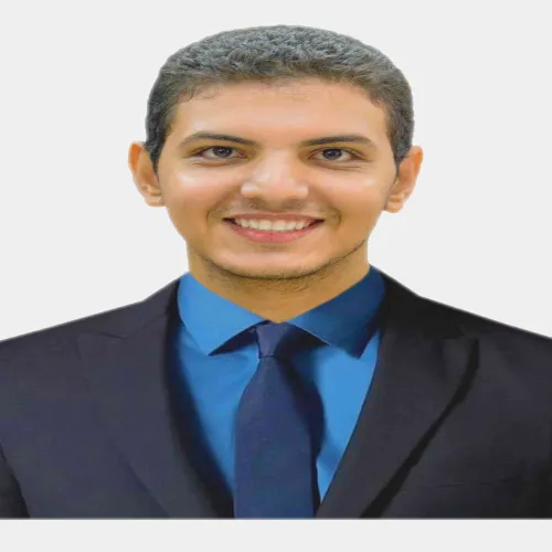 د. محمد صلاح الشرقاوي اخصائي في طب عام